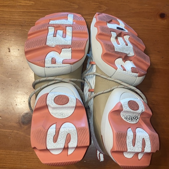 SOREL Kinetic Impact Lace Sneaker - Picture 10 of 13